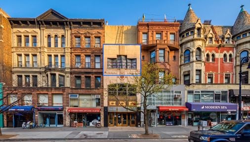 1,400 SF | 143 W 72nd Street | Upper West Side 3rd Floor Retail/Office Space for Lease