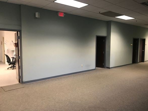 Warehouse / Light Industrial / Flex FOR LEASE
