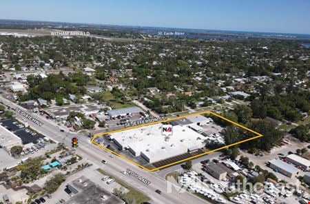 Photo of commercial space at 3601 Southeast Dixie Highway in Stuart