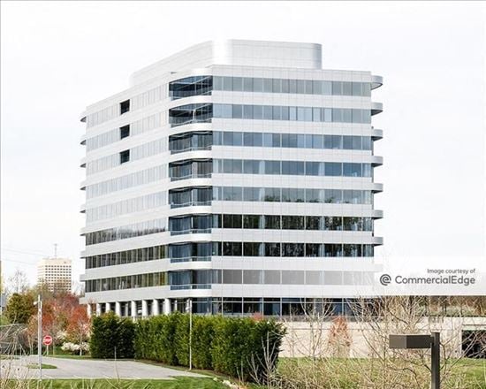 2000 Tower Oaks Blvd