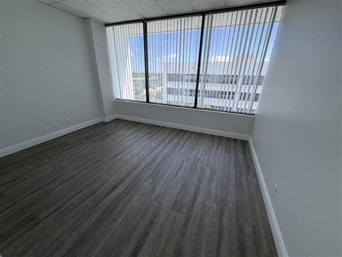 3240 SF Suite 603 Professional and Medical Office Space