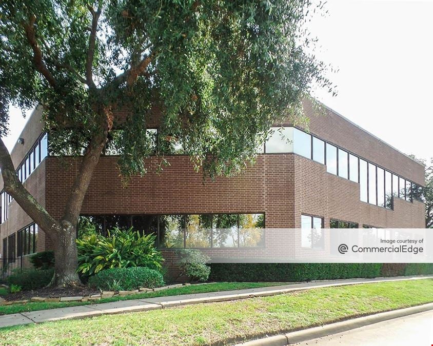 Tomball Professional Atrium Building