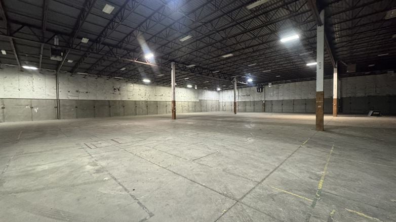 Steelton Office / Warehouse