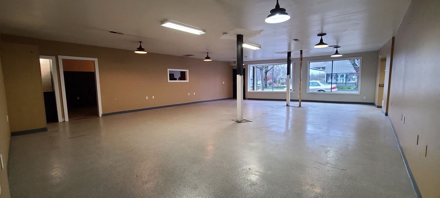 Commercial Street Retail-Ask About 2 Month's Free Rent