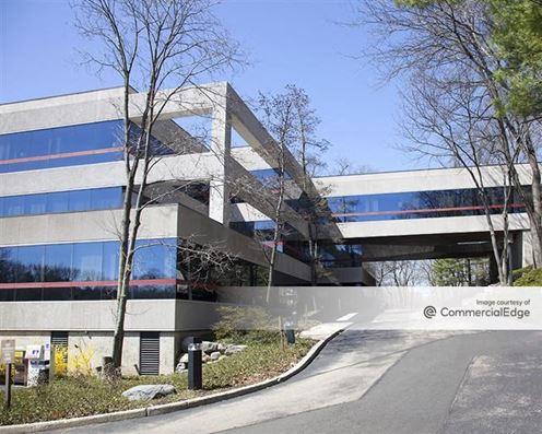 One Pitcairn Place