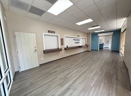 Summer Trees Plaza | Retail/Office Space For Sublease