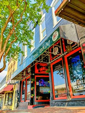 37 E Main Street NE