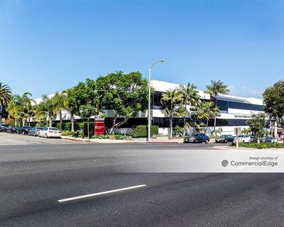 Manhattan Plaza - 111 North Sepulveda Boulevard