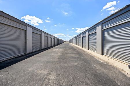 Photo of commercial space at 14908 FM 775 in FLORESVILLE