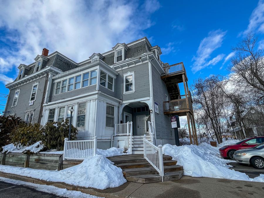 445 Main Street