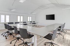 Regus - Tukwila - 6720 Fort Dent Way