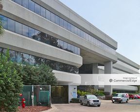 901 Maitland Center