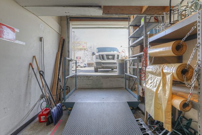 1811 Charlotte Ave For Lease