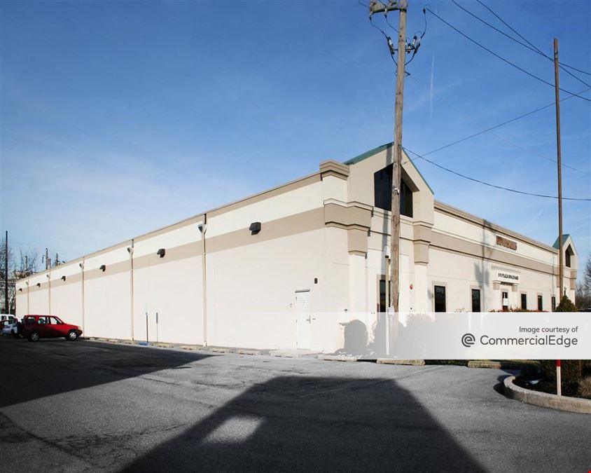 810 Plaza Blvd