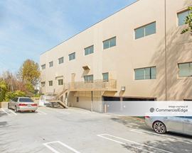 525 South Douglas Street