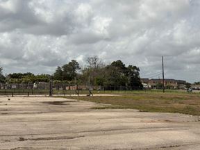 3600 Gulf Freeway