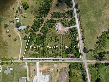 Photo of commercial space at County Road 110, Lot 3 in Iola