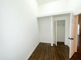 8714 S. Commercial Ave.