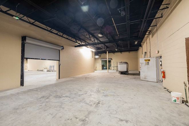 29350 Stephenson Hwy