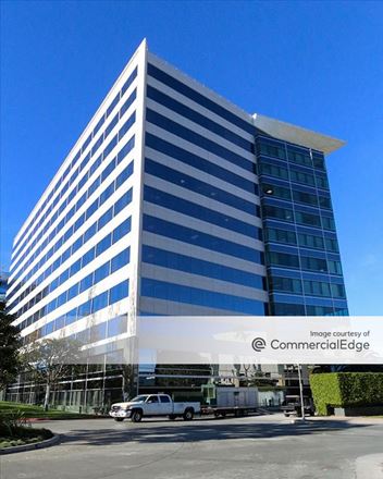 Playa District - 6080 Center Drive