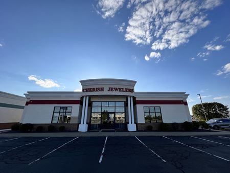 Retail space for Rent at 944 N Burkhardt Rd in Evansville