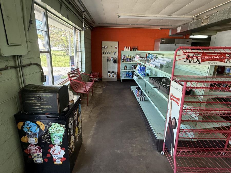 The Bethesda Store - Turnkey with Owner Financing!