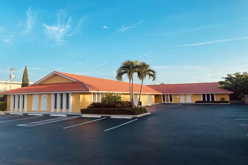 533 Northlake Blvd.