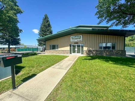 Industrial space for Rent at 1577 Beltline Road in Redding