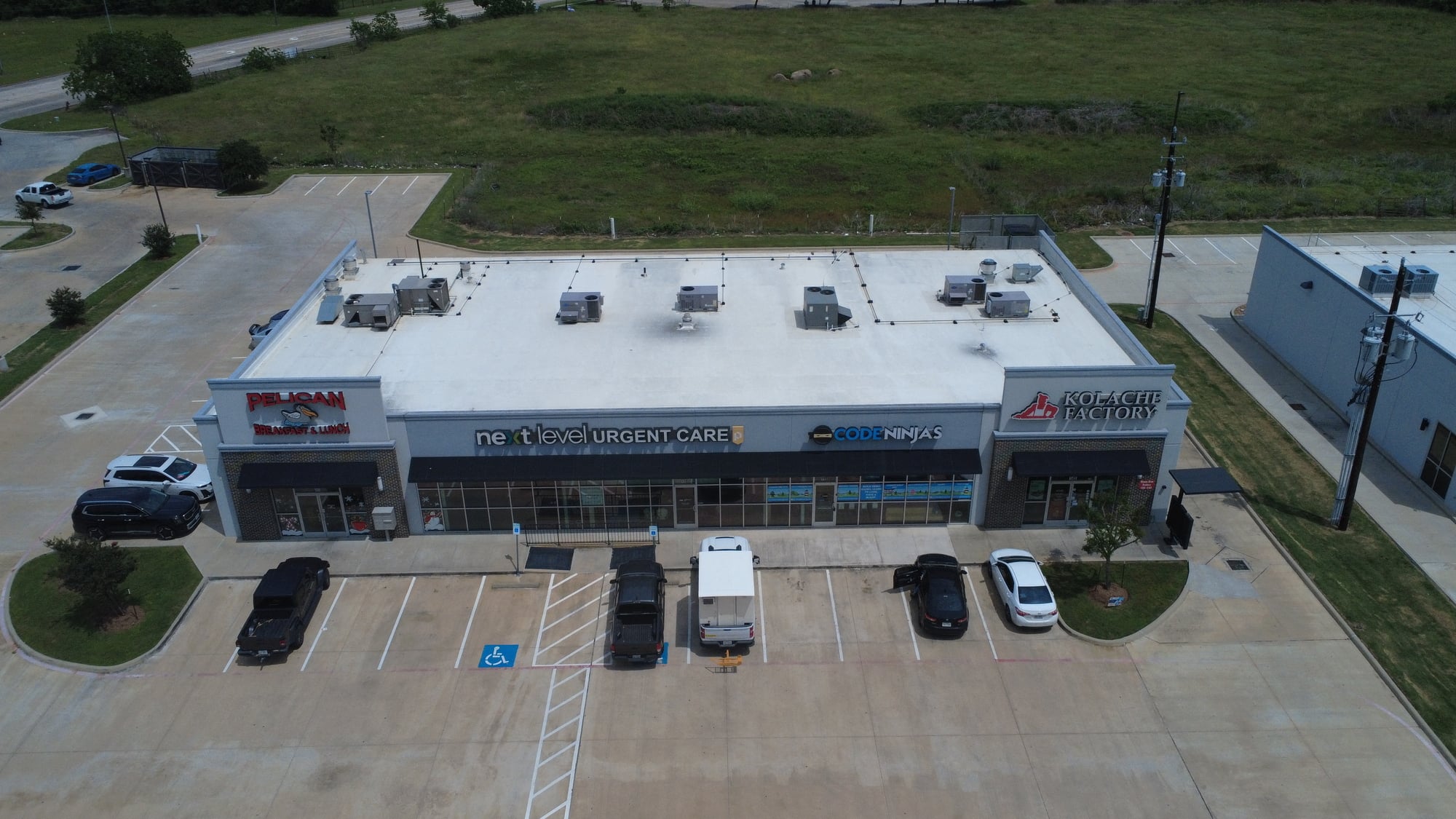 7315 Fairmont Pkwy, Pasadena, TX 77505