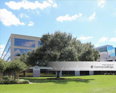 Office space for Rent at 1330 Enclave Parkway in Houston