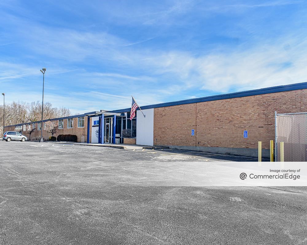 4330 Winton Road - 4330 Winton Rd., Cincinnati, OH | Industrial Building