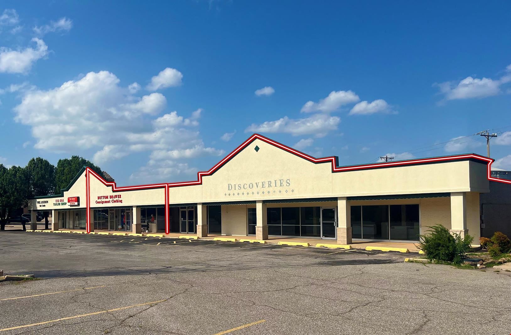 7612-7628 N Western Avenue
