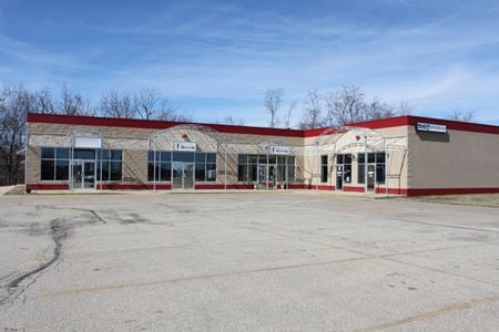 Photo of commercial space at 7717 N University St. in Peoria