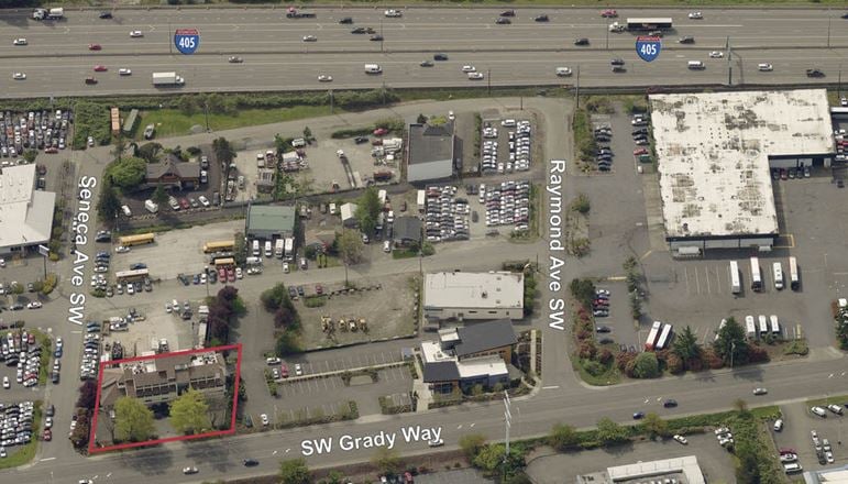 607 SW Grady Way