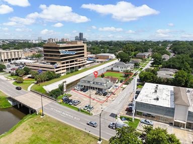 Corner Retail Redevelopment Opportunity on Veterans Memorial Blvd