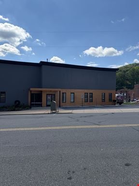 2 W Wyomissing Ave