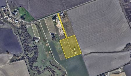 Photo of commercial space at 5460 County Road 100 in Hutto