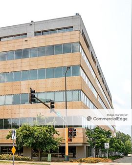 One Marketpointe