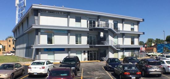 1706 N Brady St, Sale