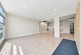 1225 Kingsway Ave