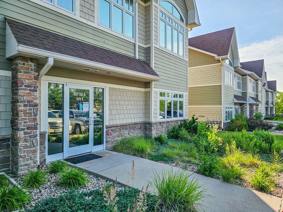 18021 Oak Street, Unit B