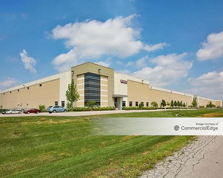 Industrial space for Rent at 900 Windham Pkwy in Bolingbrook