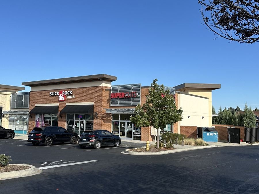 Regal Plaza at Palouse