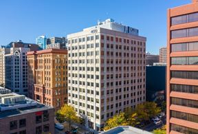 2,400 SF | 400 Market St | Retail Space in Old City