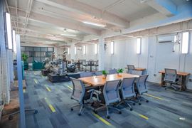 The Montgomery Executive Suites - Hub City Underground Cowork Space