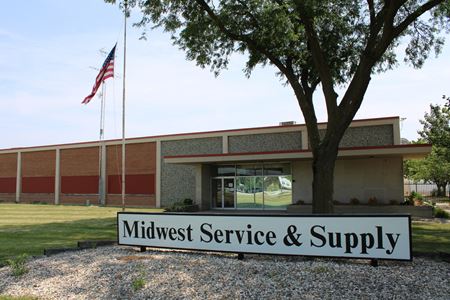 Photo of commercial space at 3301 Wayne Trace in Fort Wayne