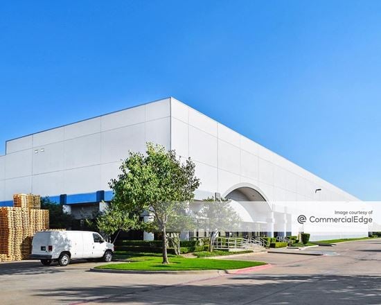 Main Street Distribution Center
