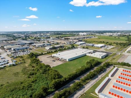 Photo of commercial space at 624 Texas Central Pkwy in Woodway