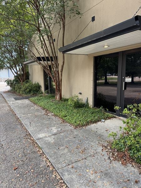 Industrial space for Sale at 1500 North Collins Boulevard in Covington