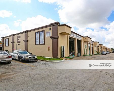Industrial space for Rent at 2011 SW 70th Avenue in Davie